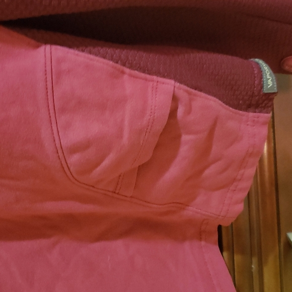 The North Face Half-Zip Pullover - Picture 8 of 9